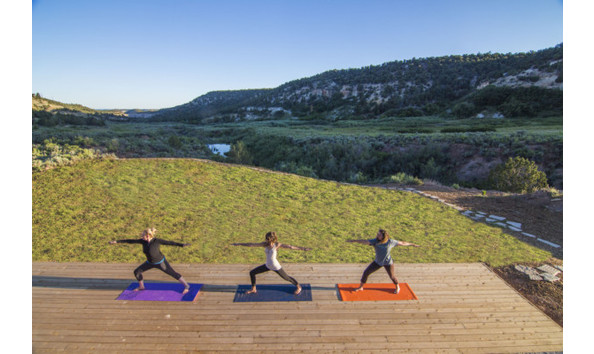 Big image yoga on deck 600x400