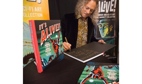Big image kirkhammett autographing