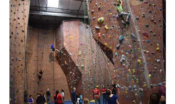 Big image azontherocks gym