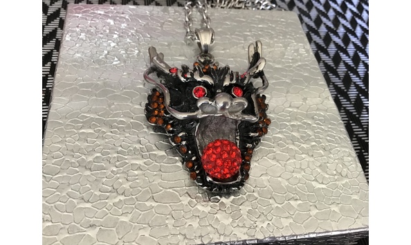 Big image auction dragons head