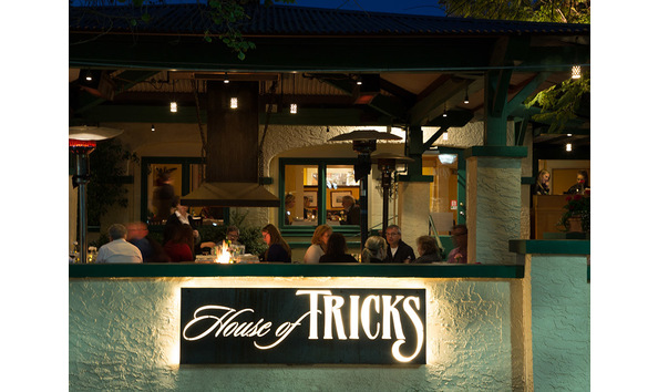 Big image house of tricks sign 1