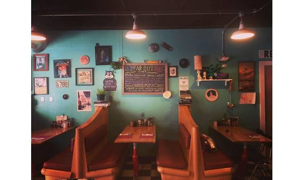 Big image far out diner 1