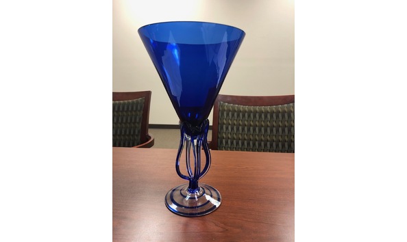 Big image auction blue vase