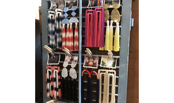 Big image cotillion bureau 3