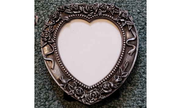 Big image heart picture frame