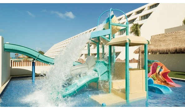 Big image pic hyatt ziva kidz club pool