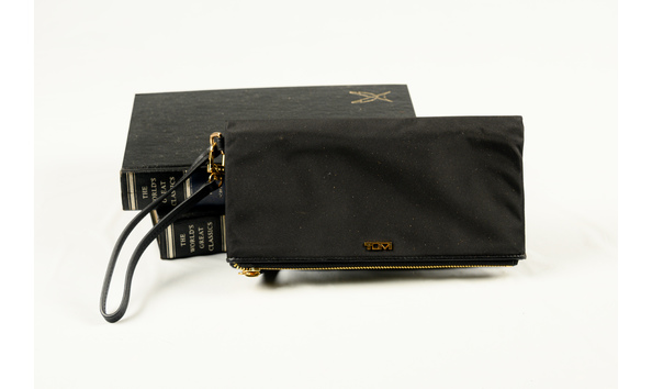 Big image item  22a tumi wallet