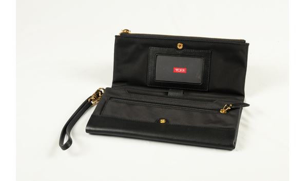 Big image item  22b tumi travel wallet