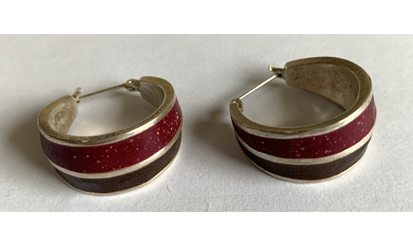 Big image  103 earings red green