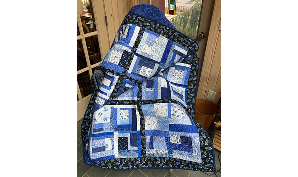 Big image  111 quilt blue