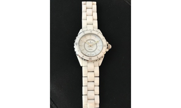 Big image peugot watch2