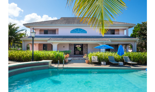 Big image jamaica pool