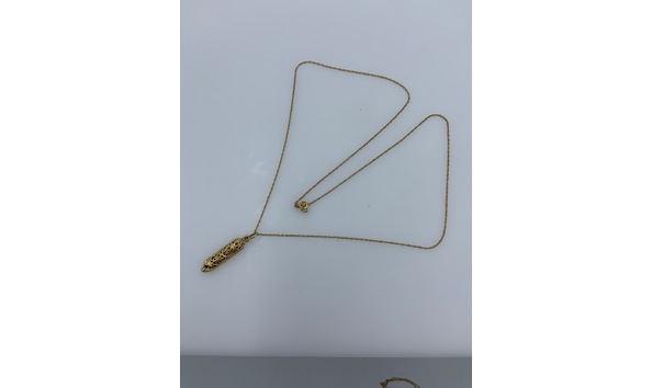 Big image gold intricate pendant necklace
