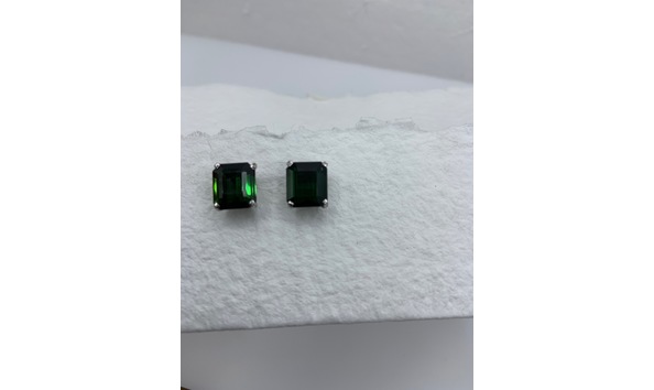Big image 302 emerald cut deep green earrings