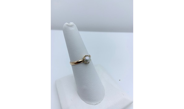 Big image 340 gold and japanese pearl ring