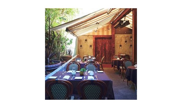 Big image mathilde outside