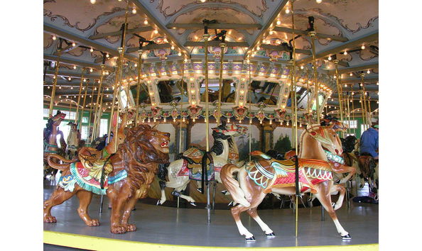 Big image 1200px carousel at glen echo park