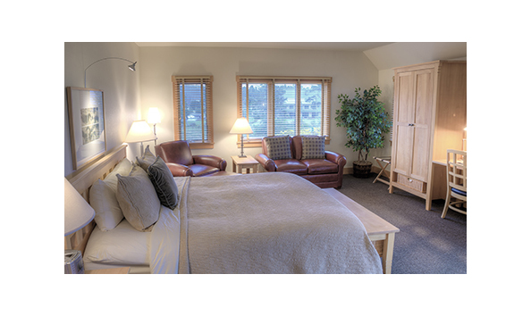 Big image 12 thelodge116b9639 lodgesuitemasterbedroom