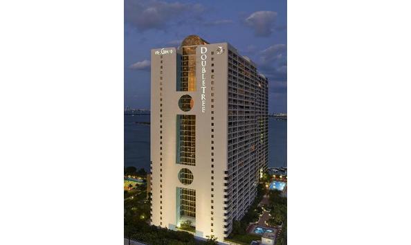 Big image doubletreebiscane 1