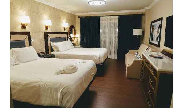 Big image yacht   beach 3