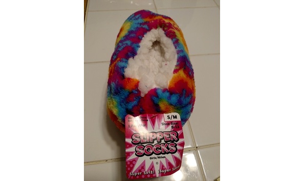 Big image tie dye slippers