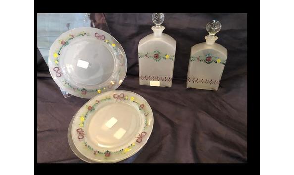 Big image frosted glass plates  plus decantors