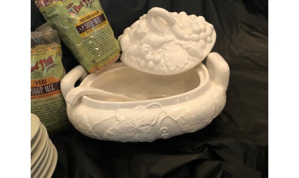 Big image white tureen