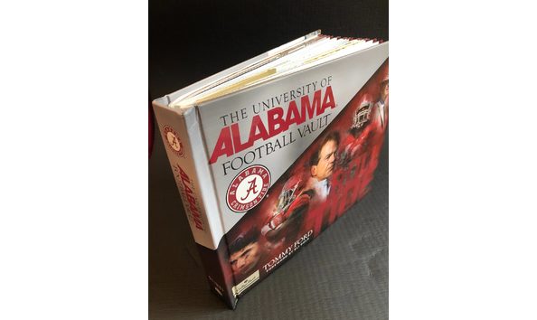 Big image uafballvault onedge w