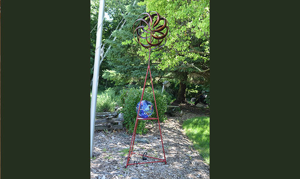 Big image yard spinner