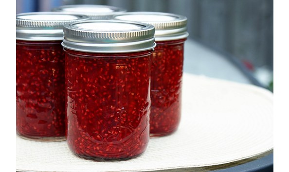 Big image raspberry jam 12765