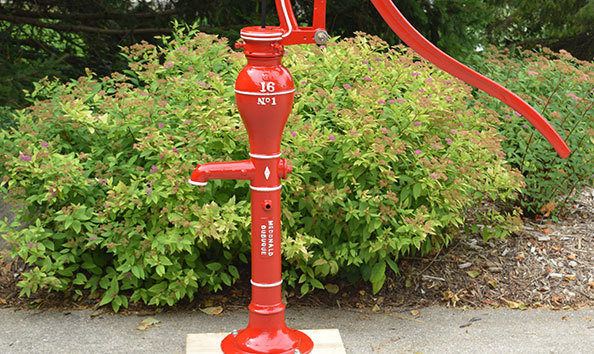 Big image water pump b