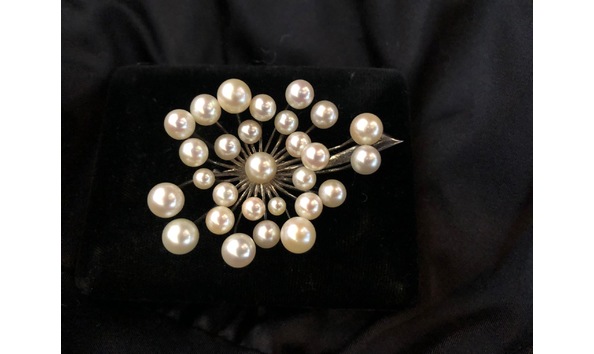 Big image silver and pearl