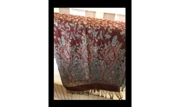 Big image pashmina draped