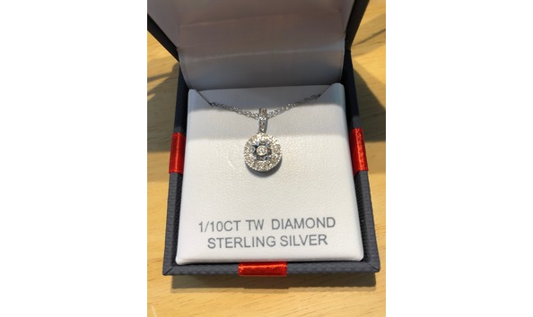 Big image diamond pendant