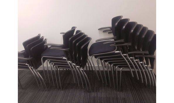 Big image 15 stackable chairs