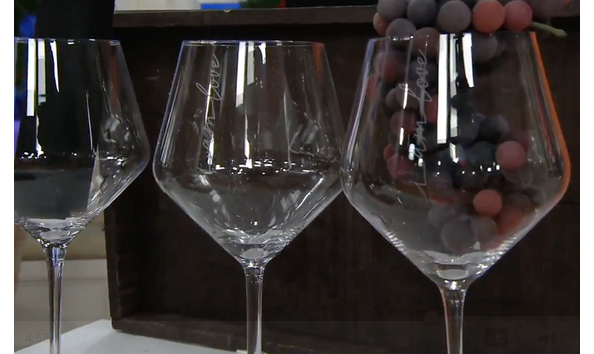 Big image wine glass red wine