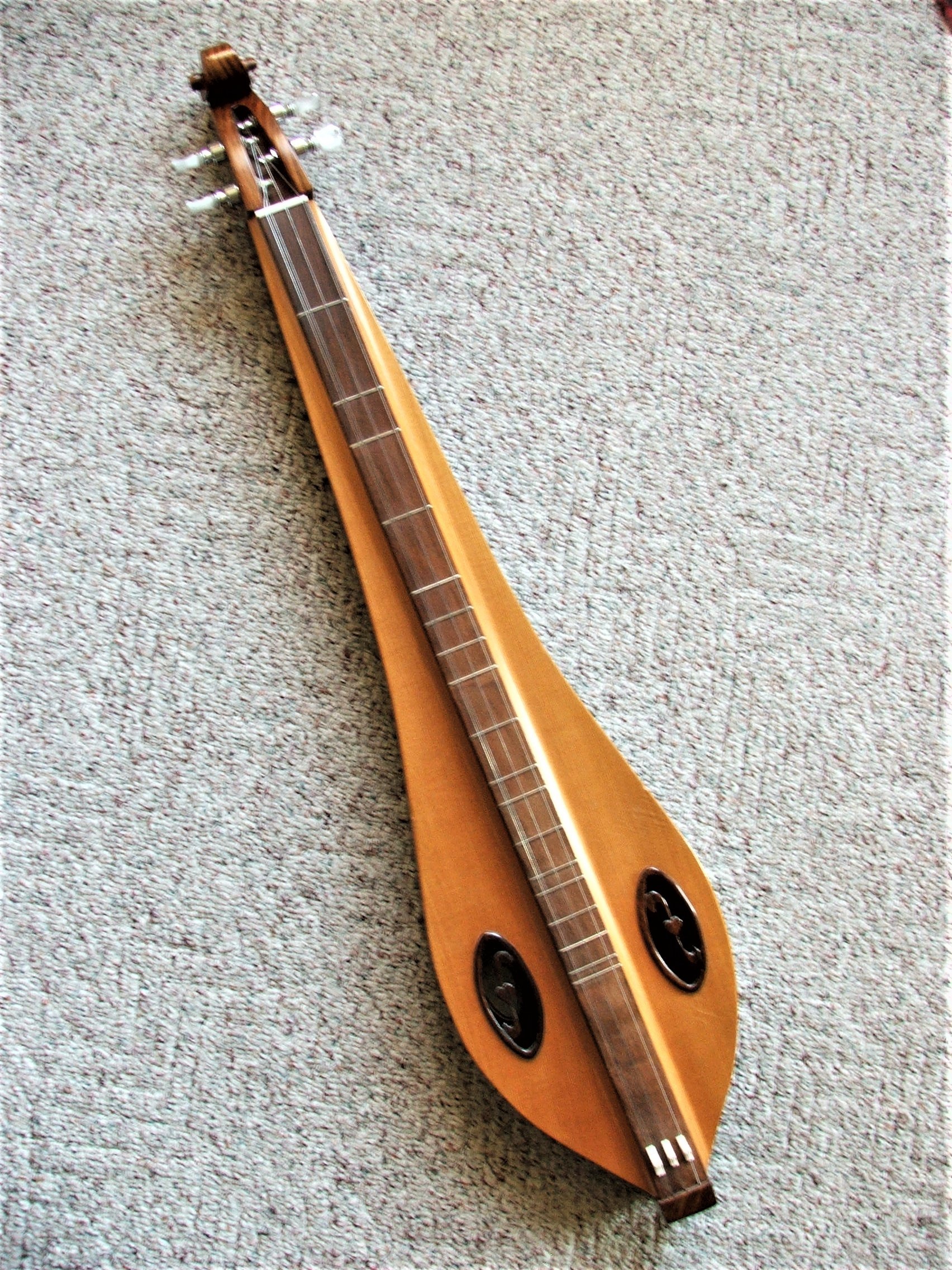 Handmade Mountain Dulcimer