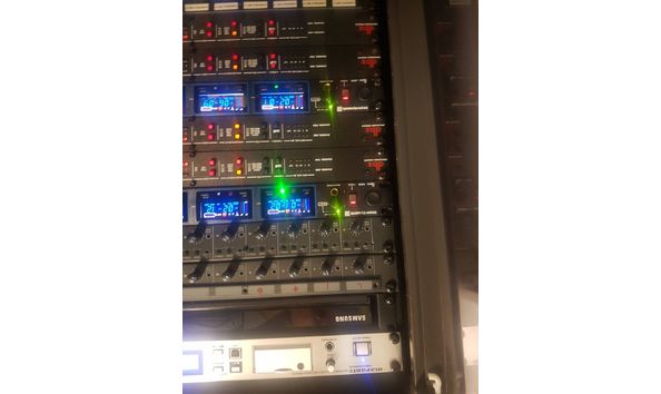 Big image conference room audio equipment pic 3