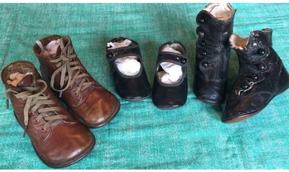 Big image baby shoes