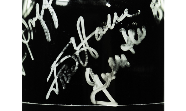 Big image 1 signatures 11