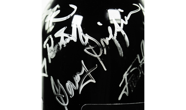 Big image 1 signatures 7