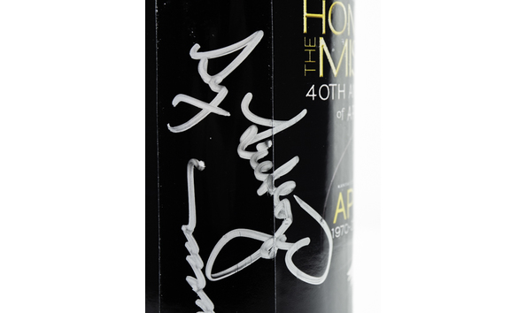 Big image 3 signatures 4