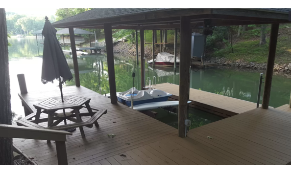 Big image sml  lake house