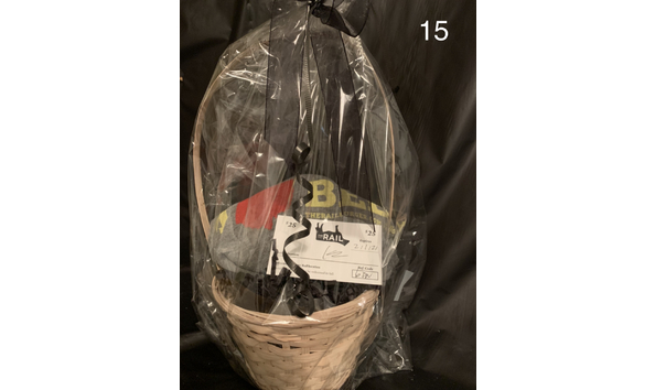 Big image 15   dinner after the game   the rail