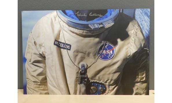 Big image collins metal print with corner