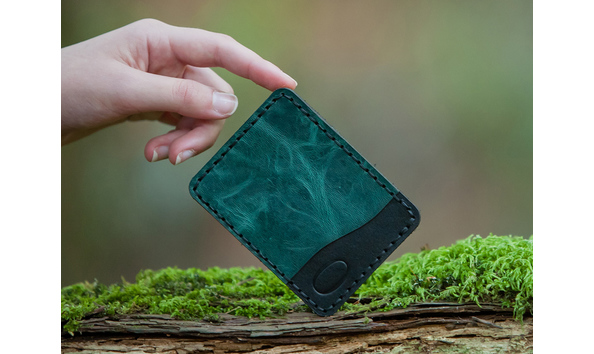 Big image cascade minimal wallet