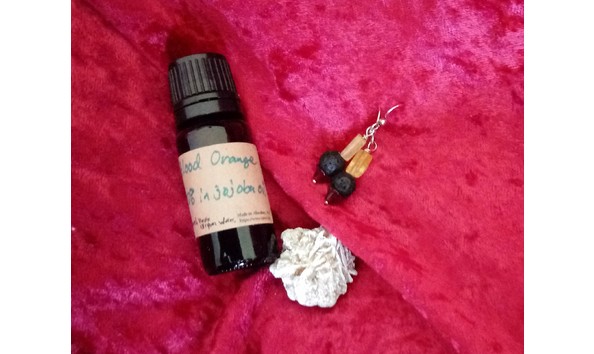 Big image essencial oil and dessert rose