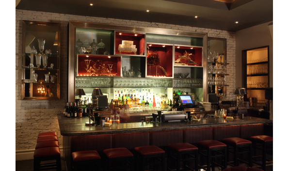 Big image beauty and essex 6  hecho inc