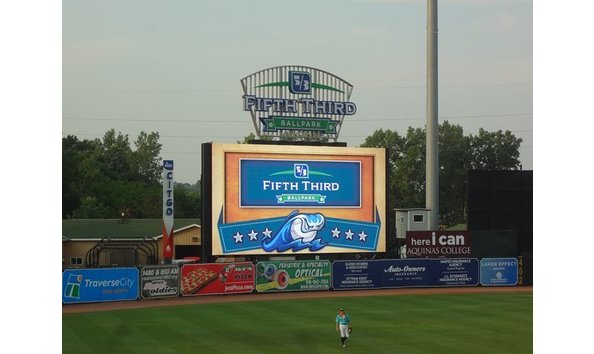 Big image whitecapsboard