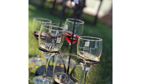 Big image hawthornevineyards glasses